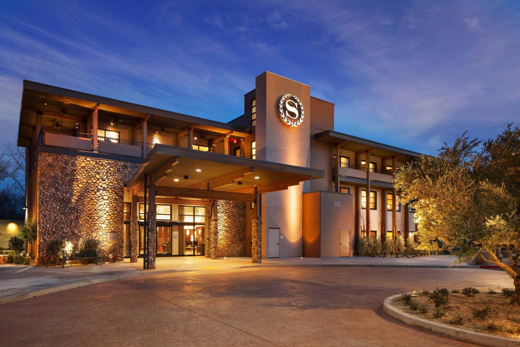 Sheraton Redding Hotel At The Sundial Bridge Eksteriør bilde